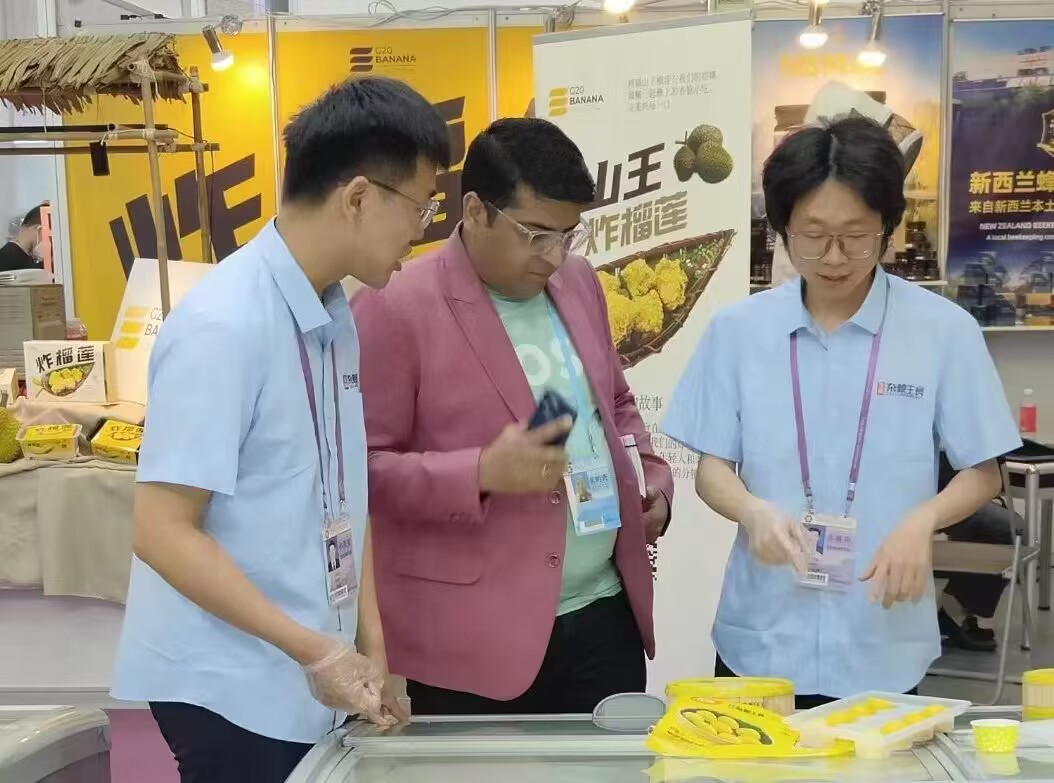 攜手廣交會，展譯界風采——外國語學院翻譯碩士團隊專業(yè)語言服務獲央視國際頻道專訪